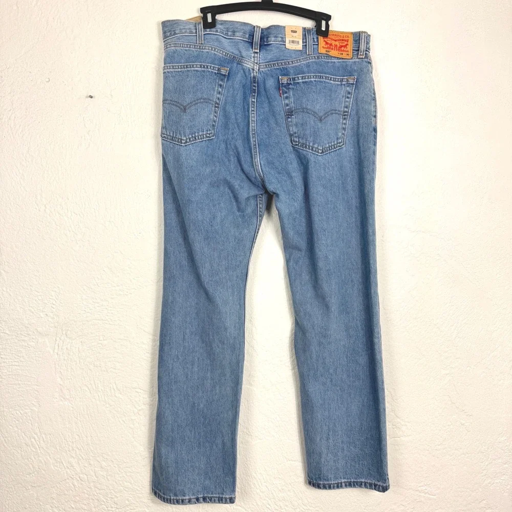 Levis 505 Regular Fit Straight Leg Jeans Light Wash Blue Mens 38x30 NWT